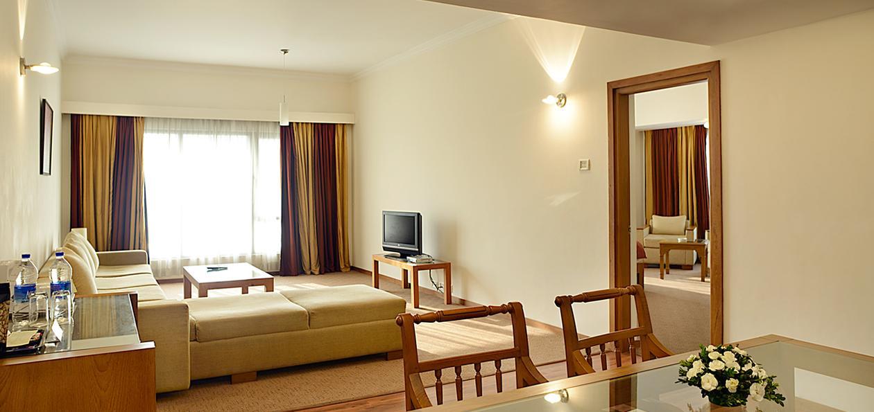 The Avenue Regent Hotell Kochi Eksteriør bilde